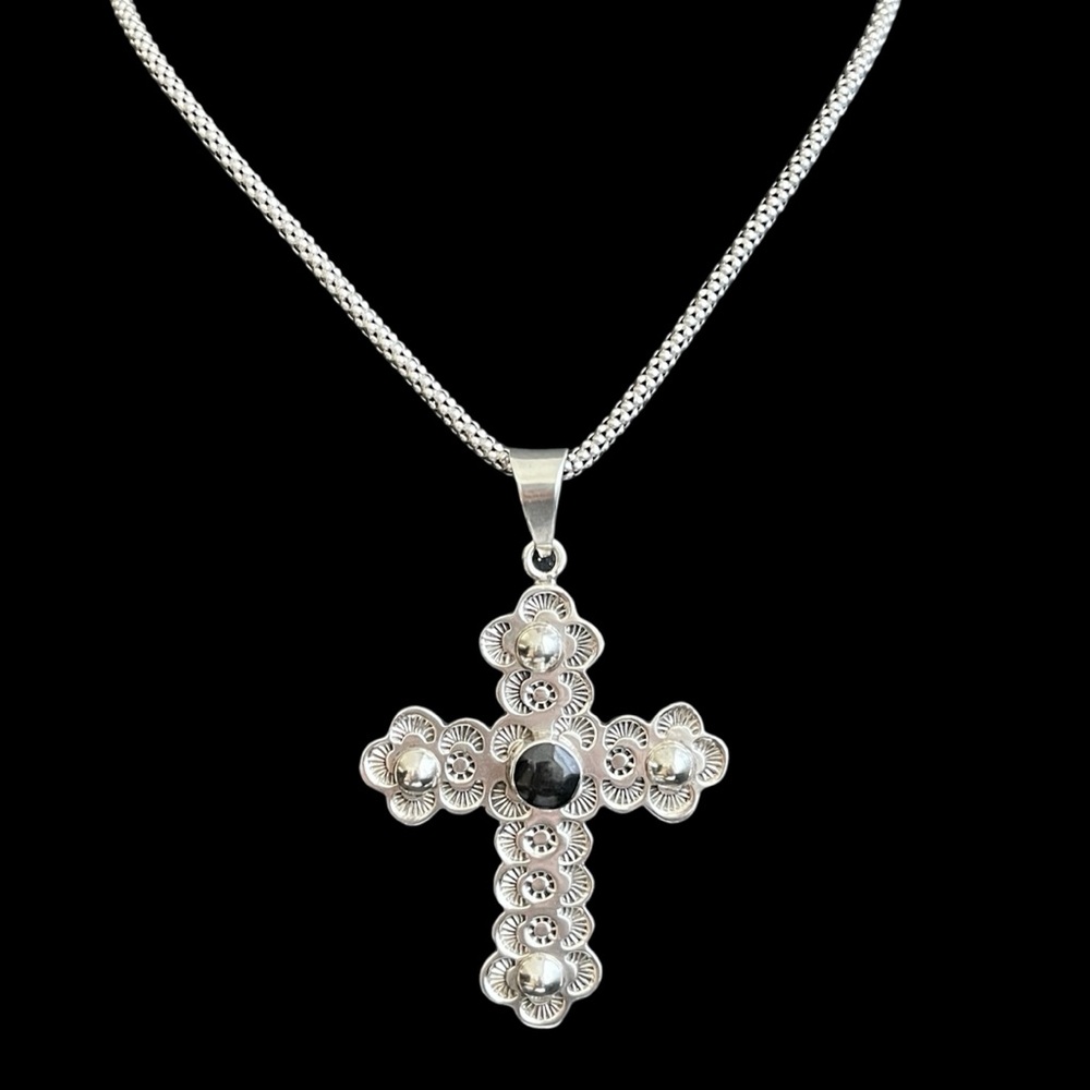 Vintage Taxco Mexico Large Sterling silver and onyx cross pendant - Picture 4 of 12